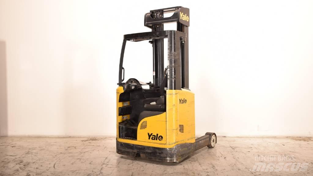 Yale MR 14 리치 트럭