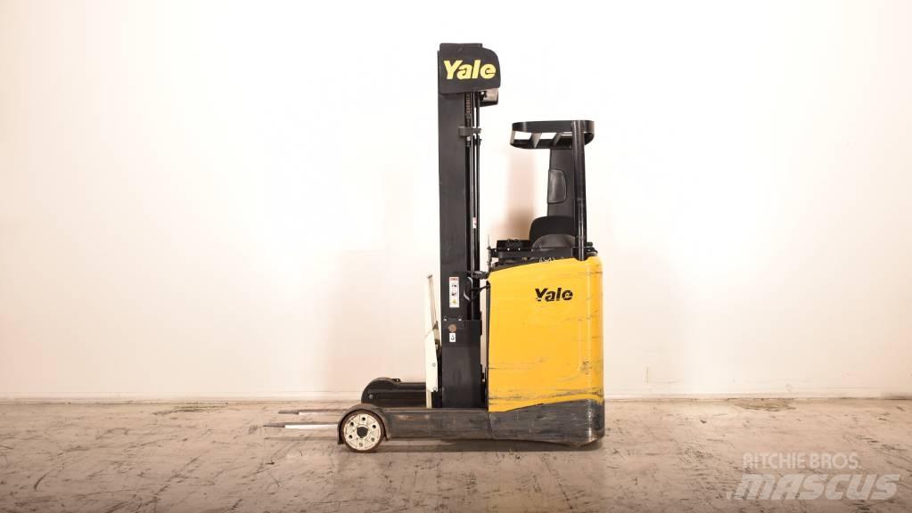 Yale MR 14 리치 트럭