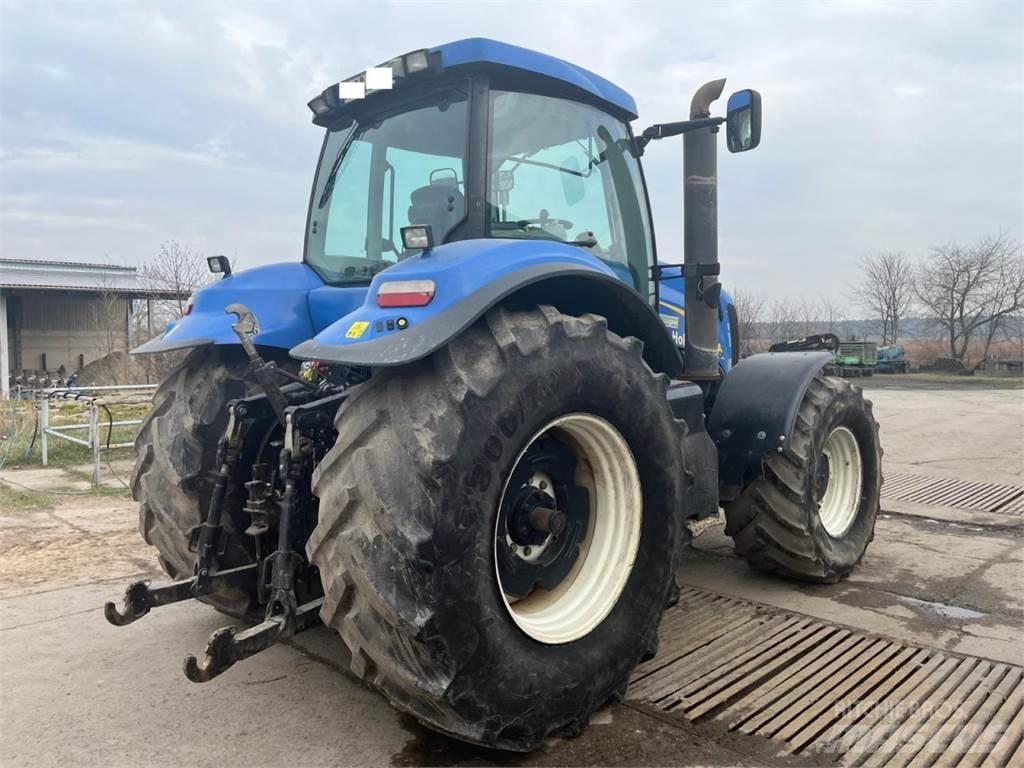 New Holland T8040 트랙터
