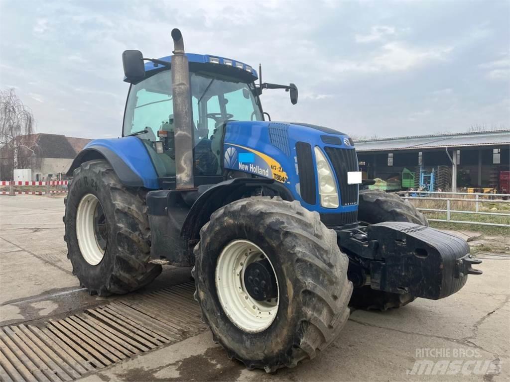 New Holland T8040 트랙터