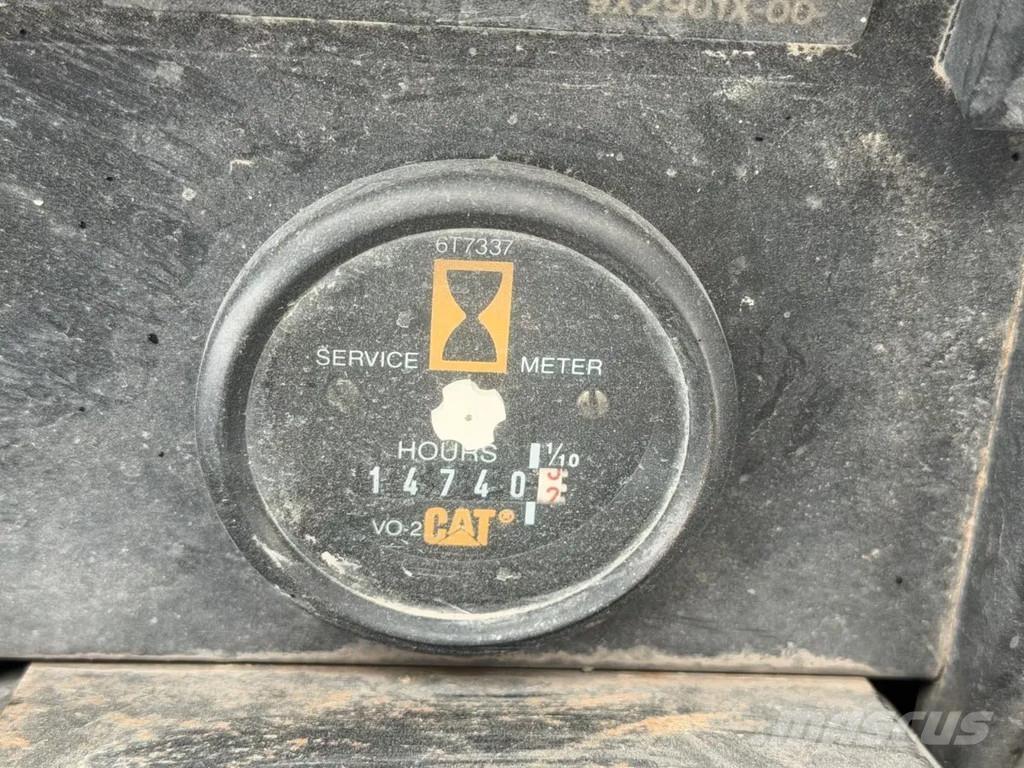 CAT IT 12 B  휠로우더