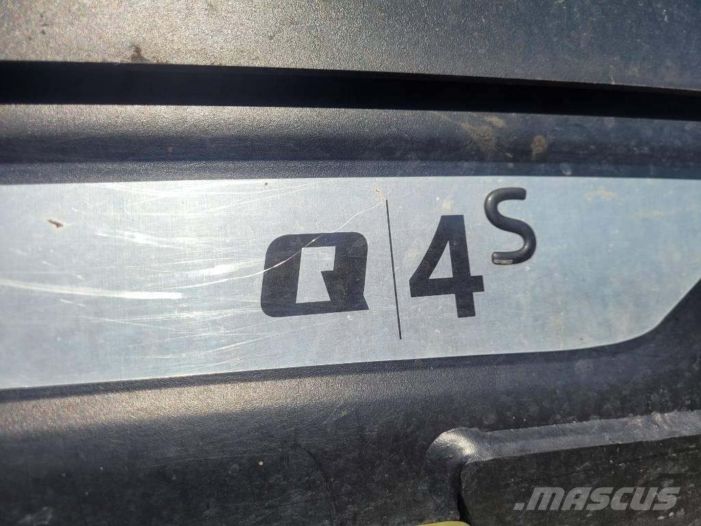 CLAAS Arion 470 트랙터