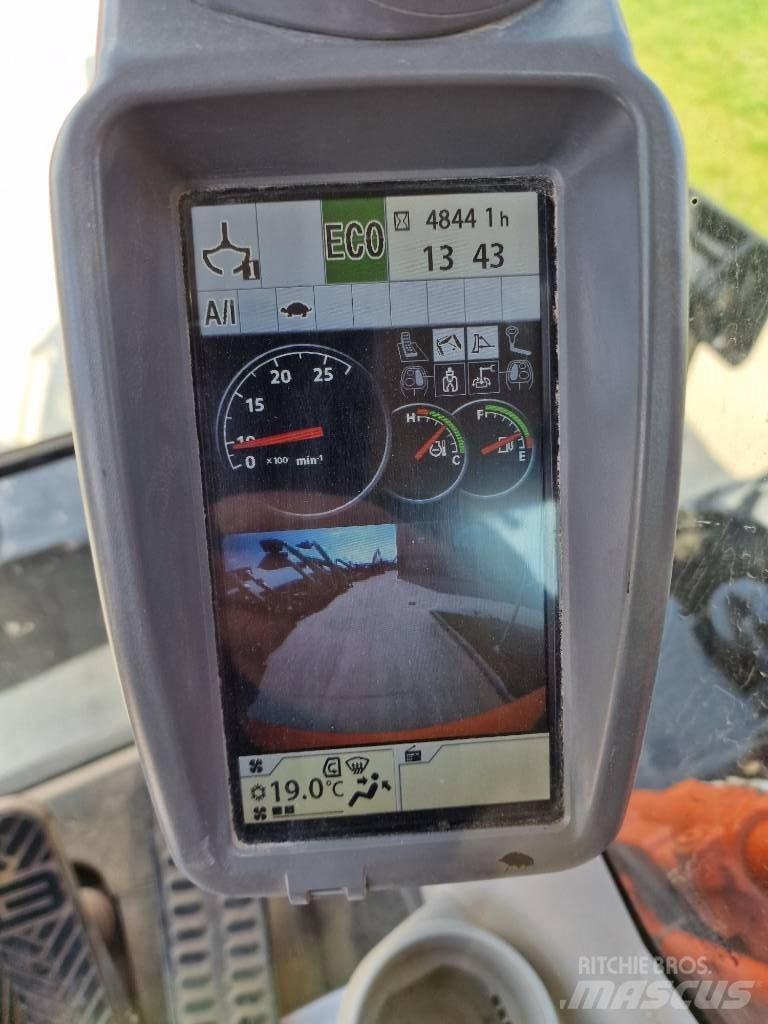 Hitachi ZX220W-6  휠 굴삭기