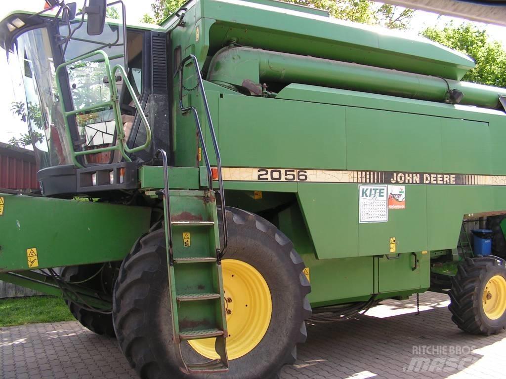John Deere 2056 콤바인 수확기