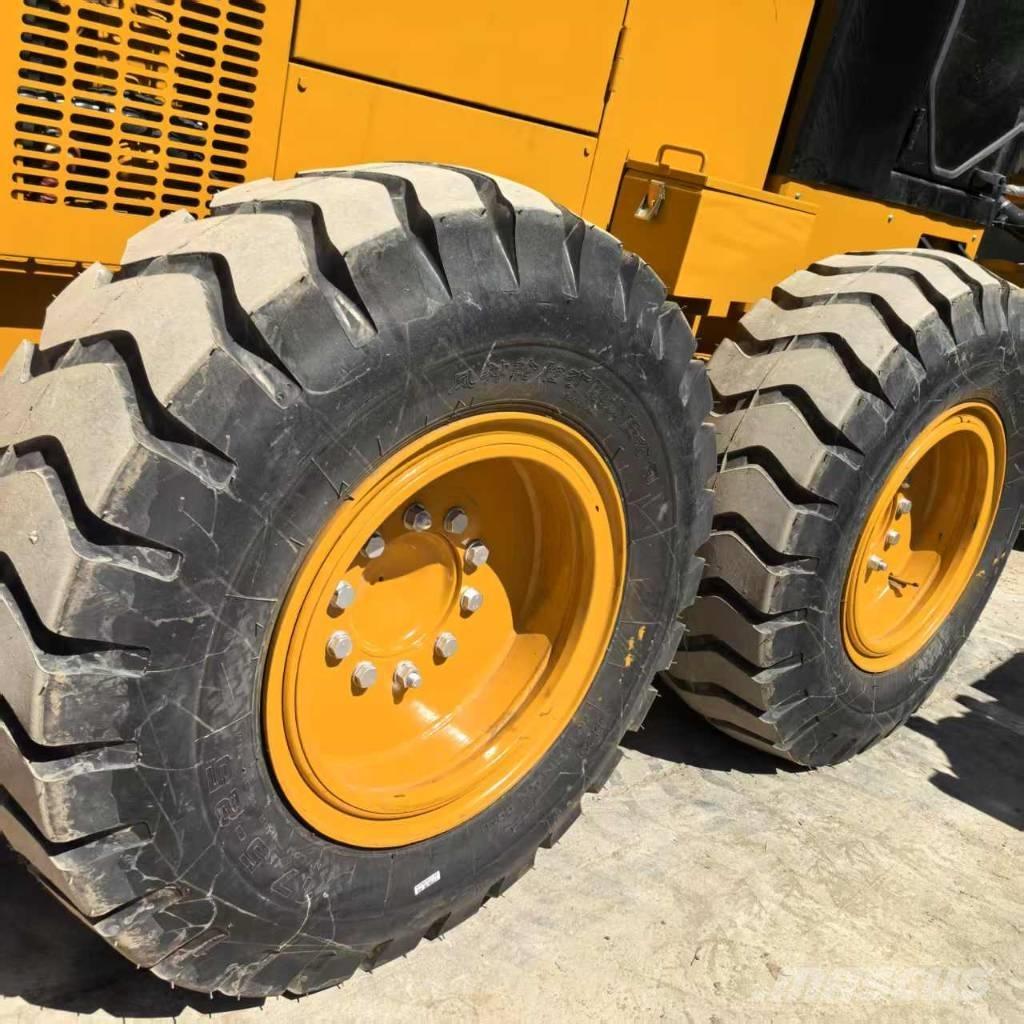 CAT 140 K 그레이더