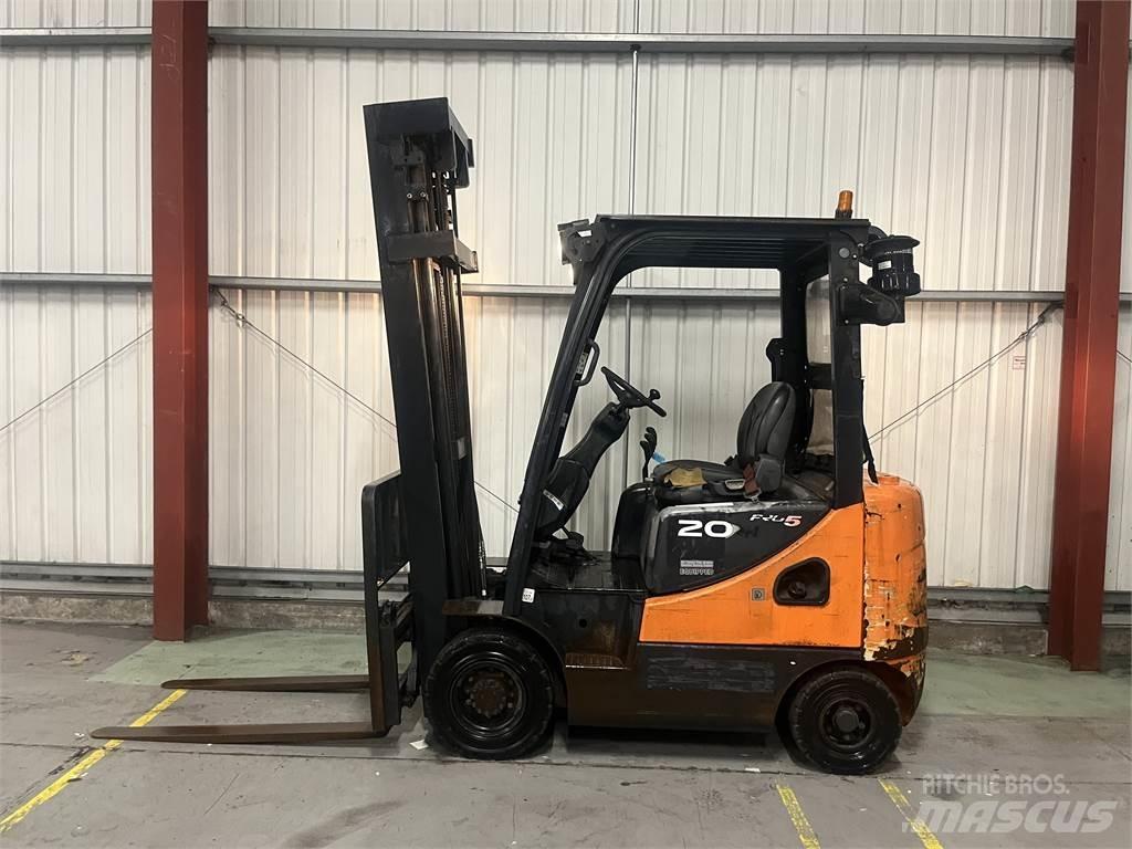 Doosan D20SC-5 디젤 지게차