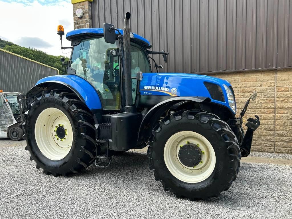 New Holland T7.250 트랙터