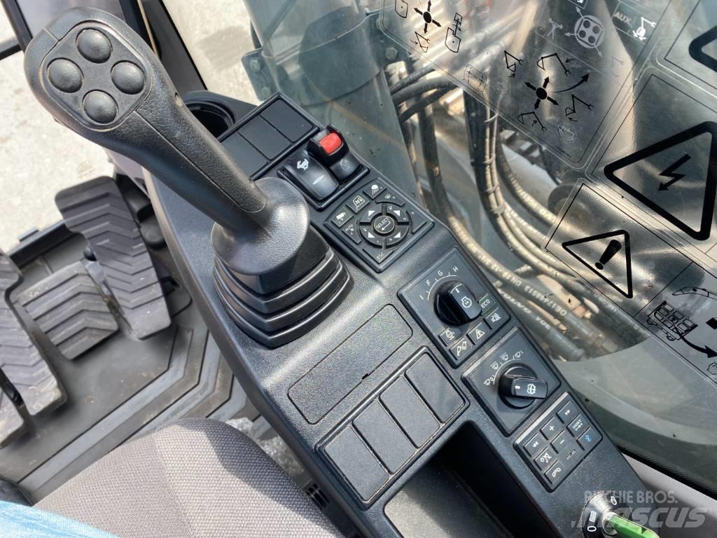 Volvo EC200 ENL 대형 굴삭기 29톤 이상