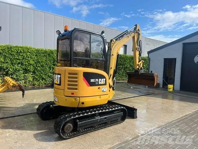 CAT 302.7 D CR 소형 굴삭기 7톤 미만