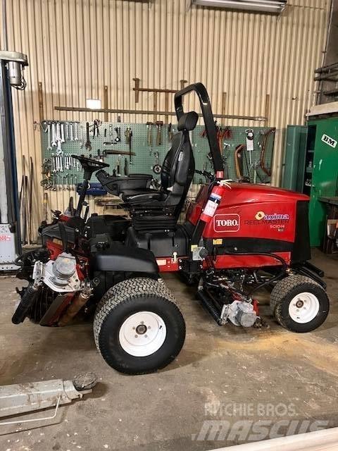 Toro Reelmaster 5010 페어웨이 잔디깎기