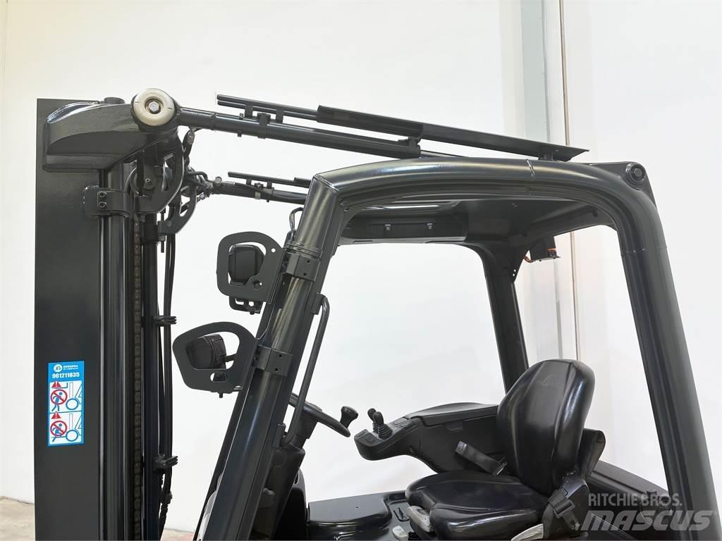 Linde E16 02 전동 지게차