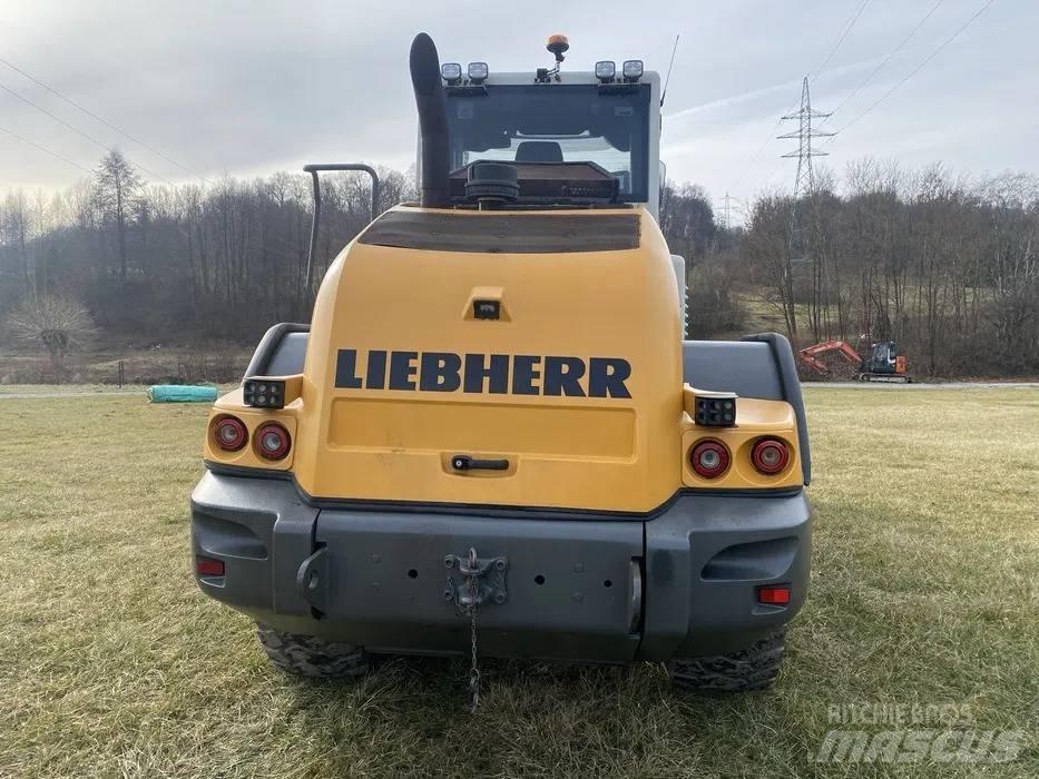 Liebherr L546  휠로우더