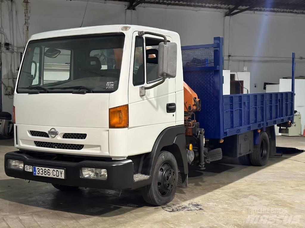 Nissan ATLEON 140 플랫베드/드롭사이드 트럭