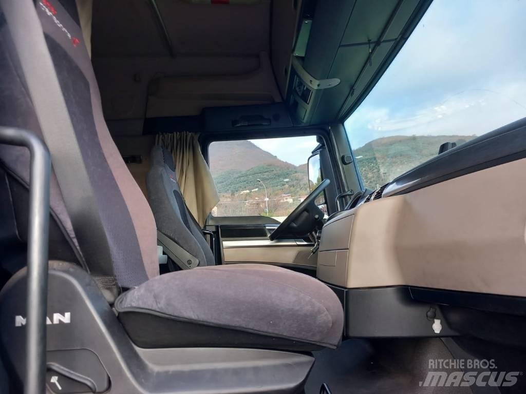MAN TGX 26.420 차량 수송차