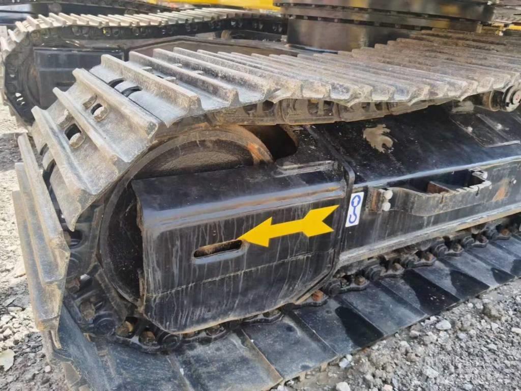 Hitachi Zaxis 200 LC 대형 굴삭기 29톤 이상