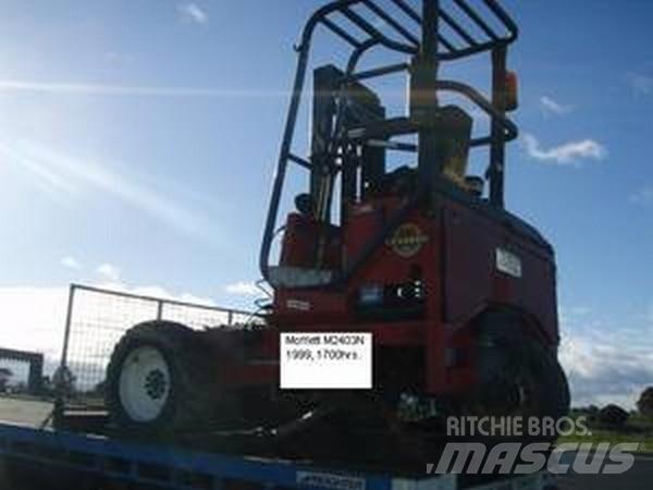 Moffett M2403N 험지용 트럭