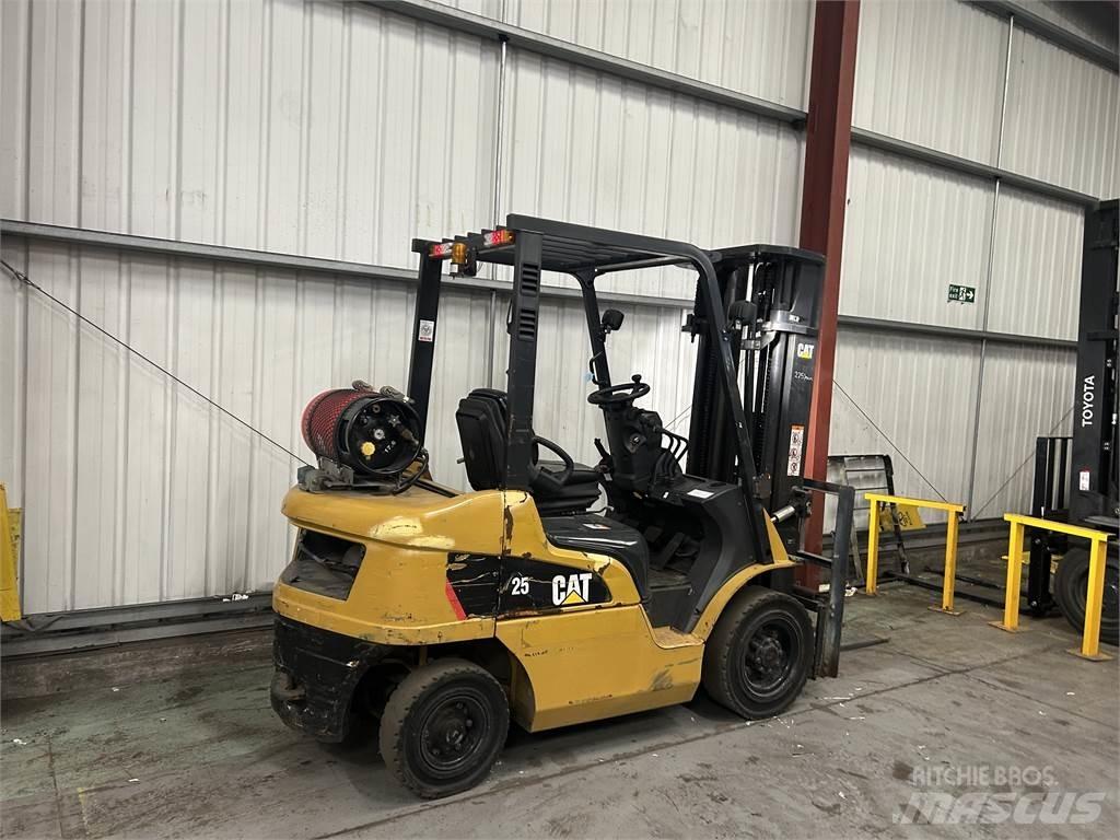 CAT GP25NT LPG 지게차