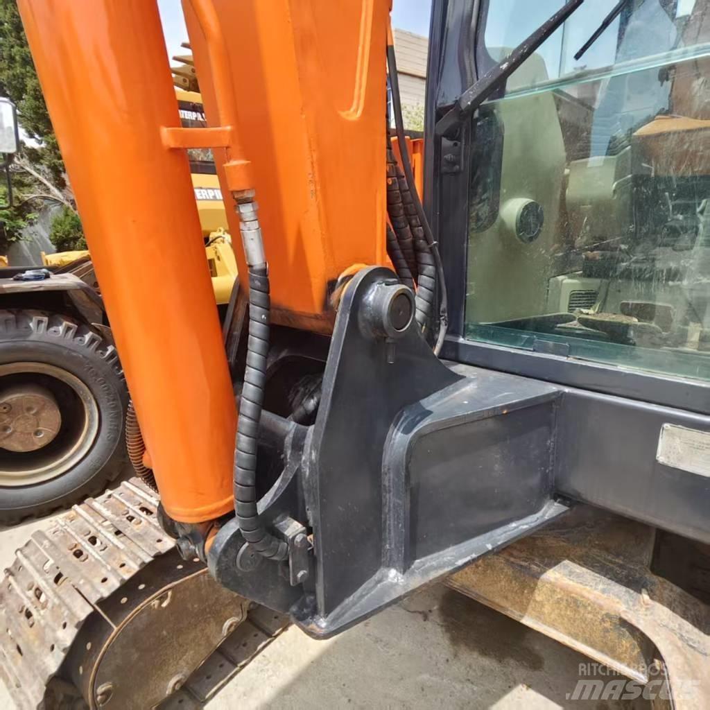 Doosan DH 60-7 소형 굴삭기 7톤 미만