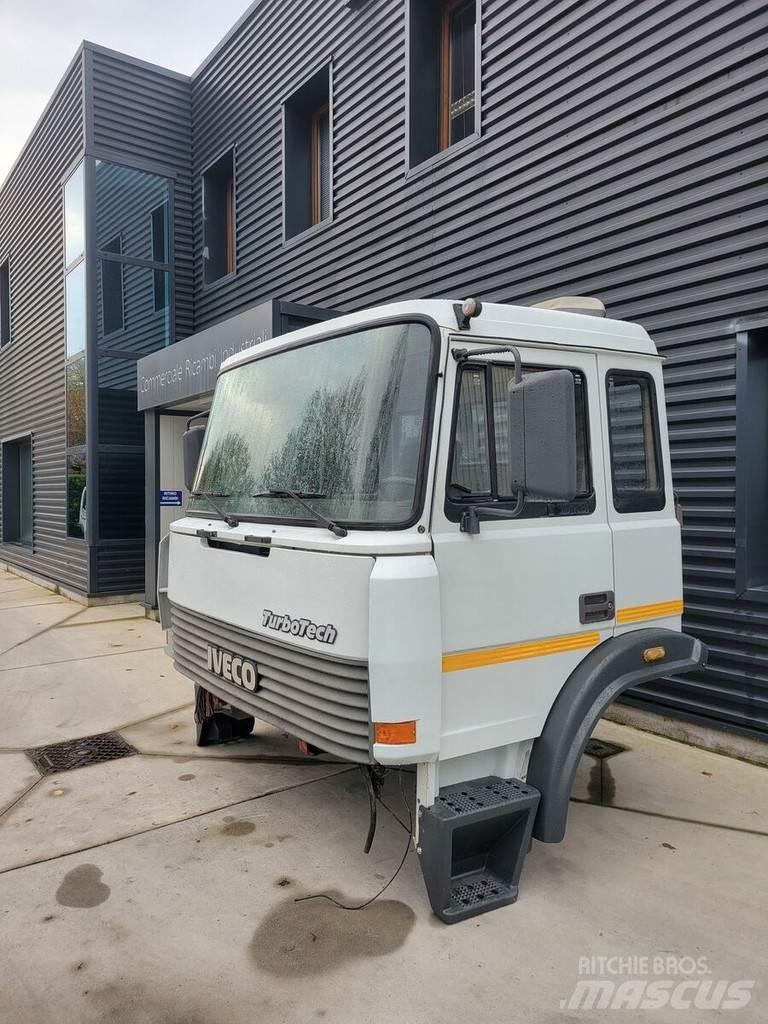 Iveco TURBOTECH 캐빈 및 인테리어