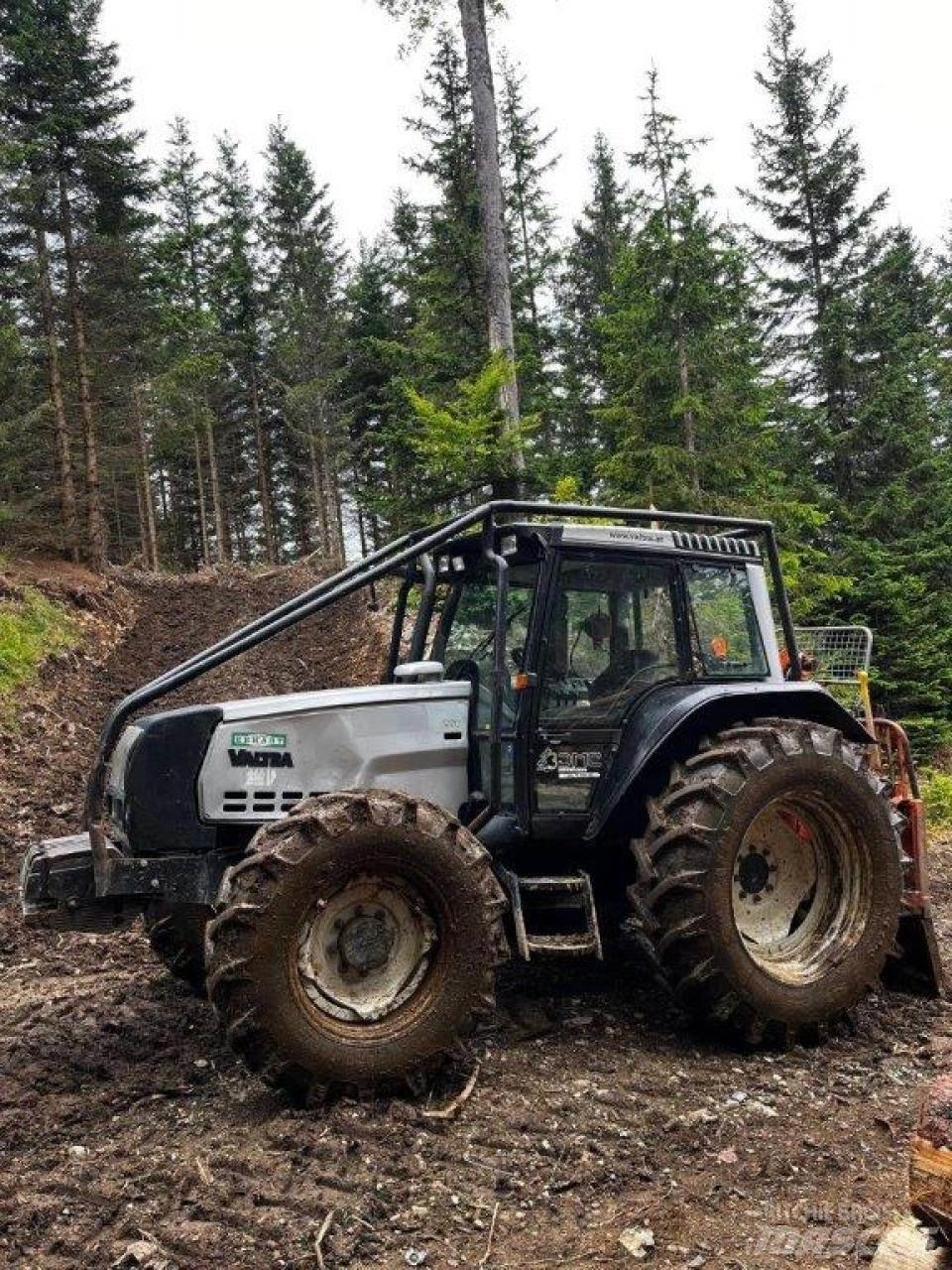 Valtra 6550 임업용 트랙터