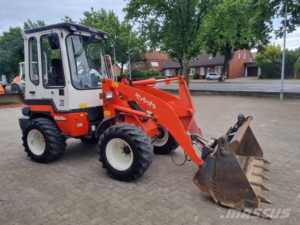 Kubota R 520 N  휠로우더
