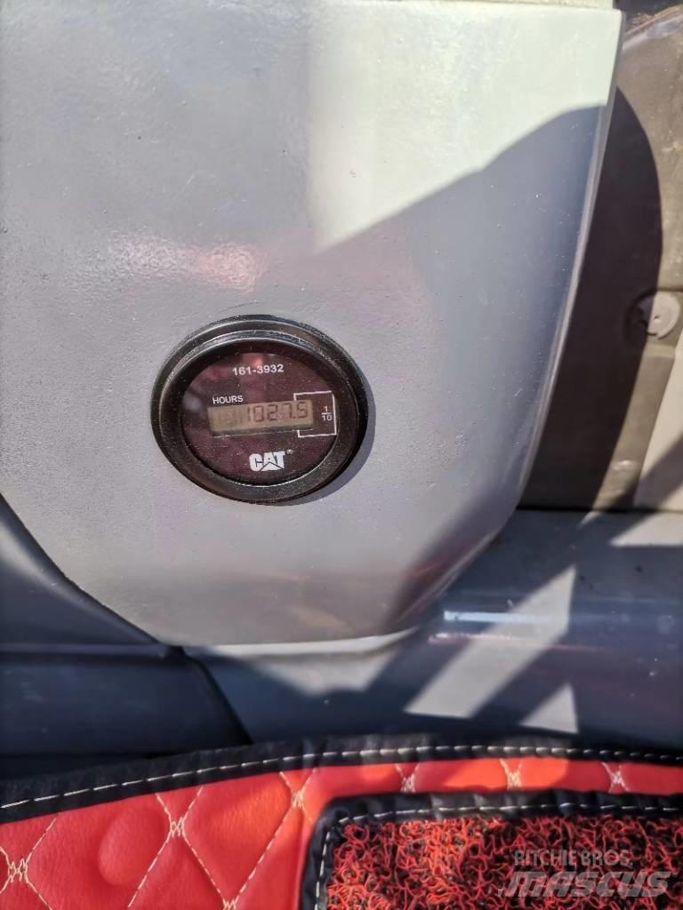 CAT 336 수륙양용 굴삭기