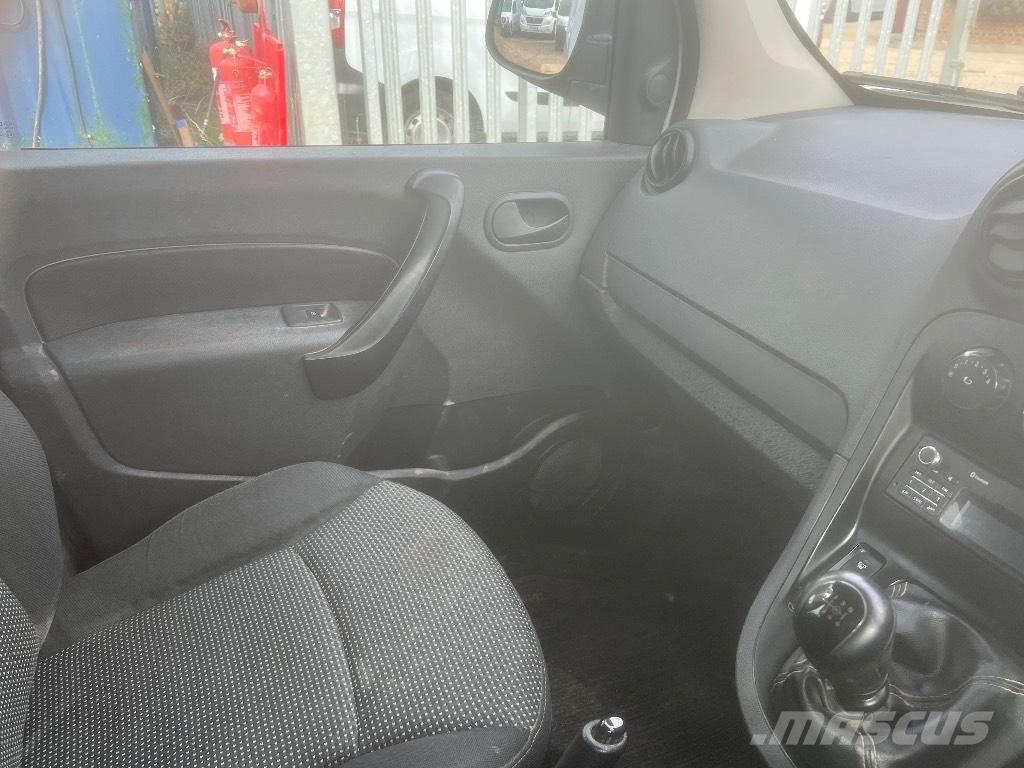 Mercedes-Benz Citan 패널 화물차