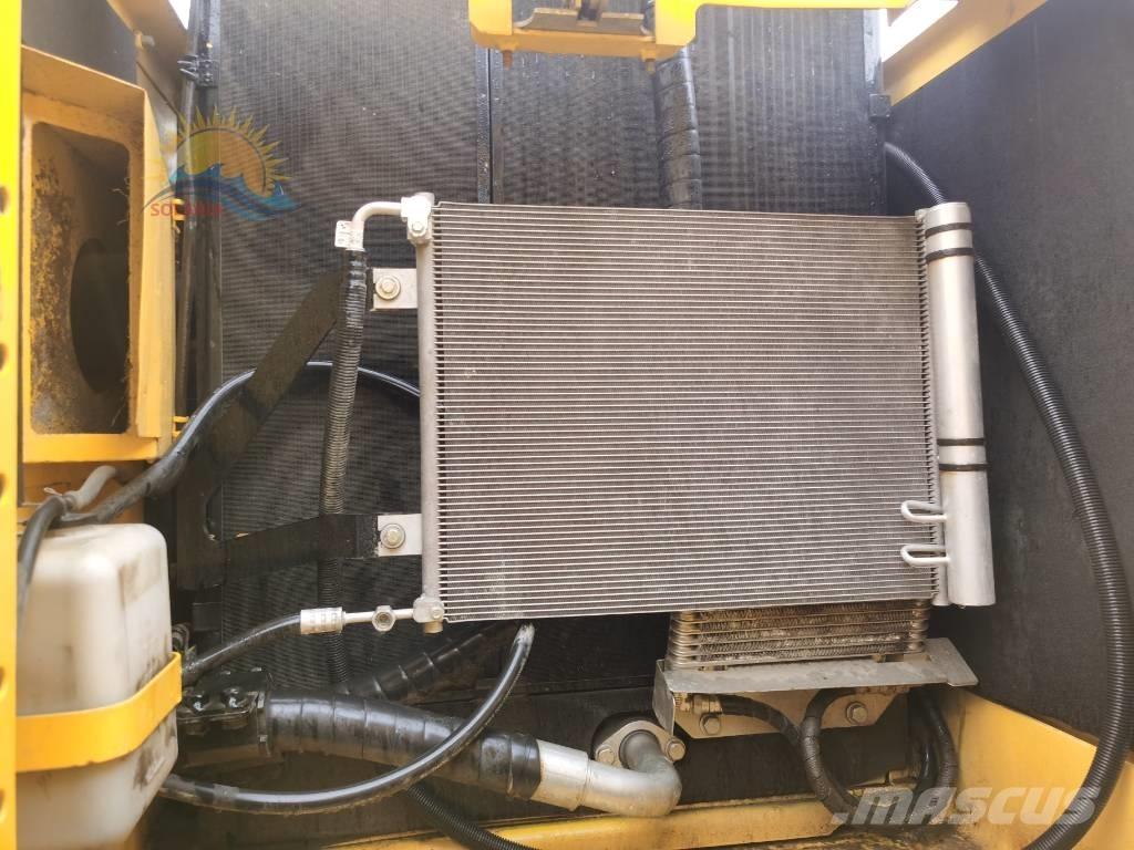 Komatsu PC 200-8 대형 굴삭기 29톤 이상