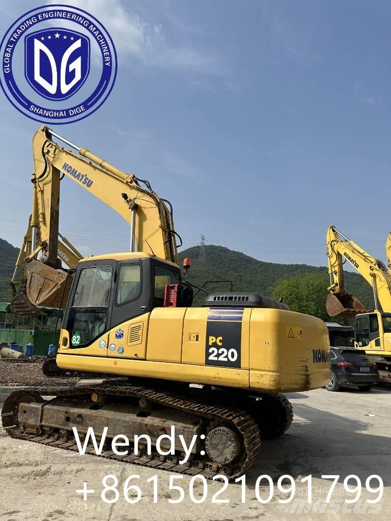 Komatsu PC 220-7 대형 굴삭기 29톤 이상