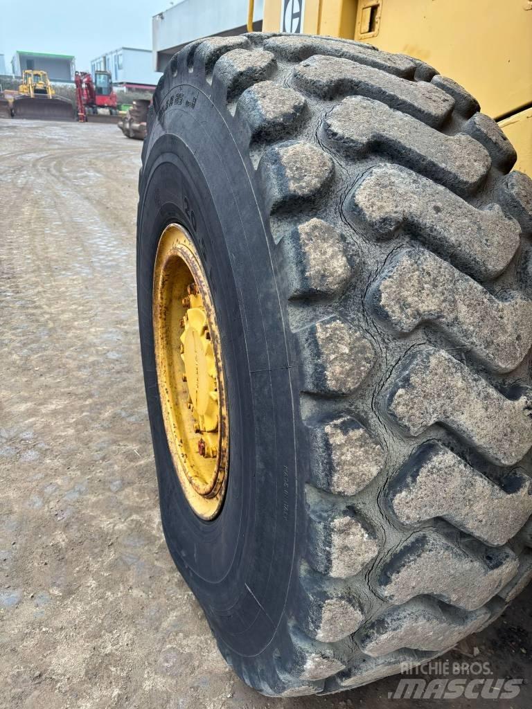 CAT 950 B  휠로우더