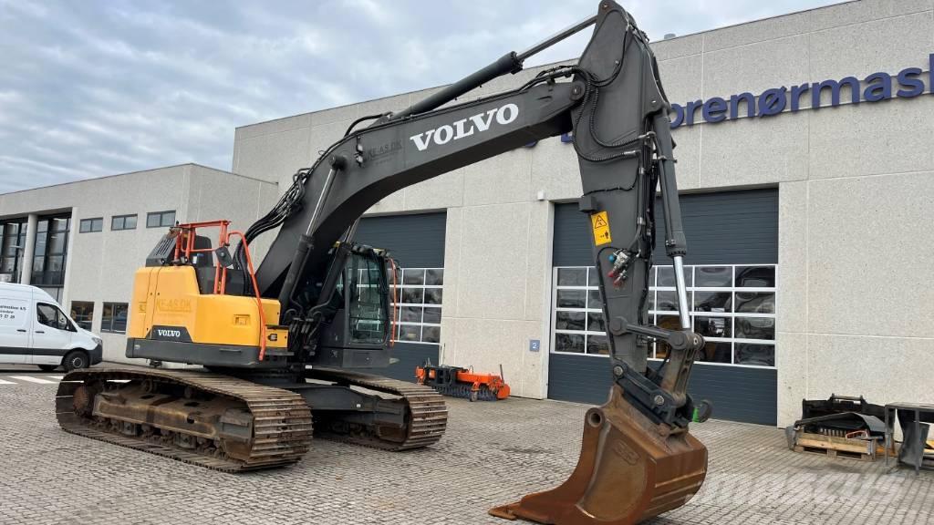Volvo ECR355EL 대형 굴삭기 29톤 이상