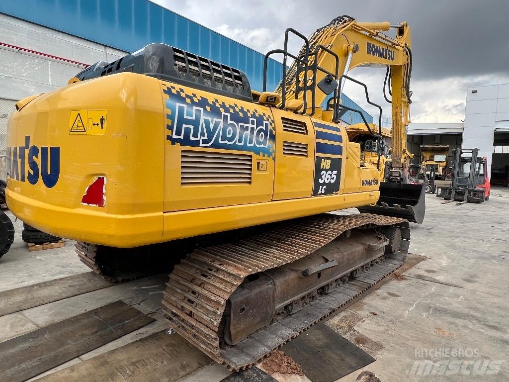 Komatsu HB365 LC-3 대형 굴삭기 29톤 이상