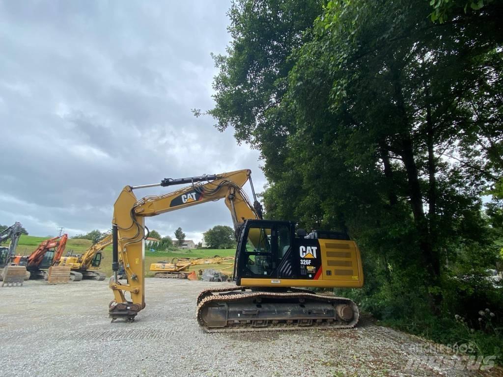 CAT 326 F 대형 굴삭기 29톤 이상