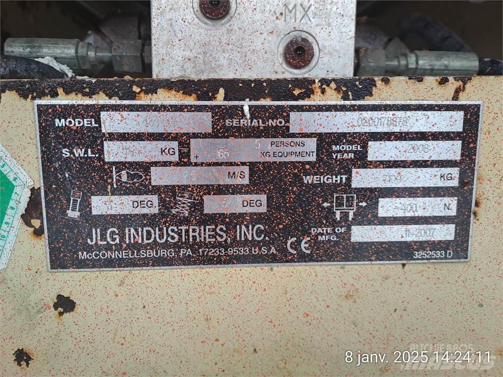 JLG 4394RT 가위형 리프트