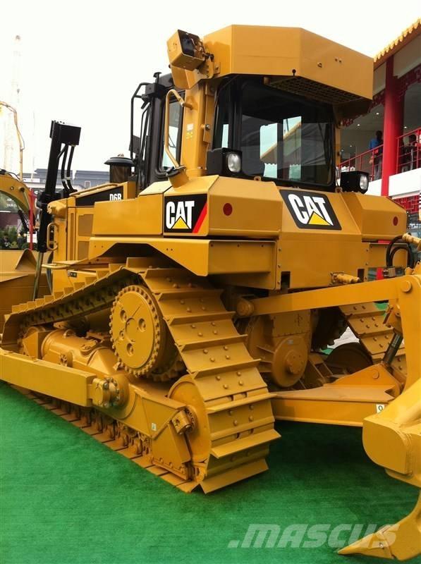 Komatsu d65ex-16 크롤러 도저
