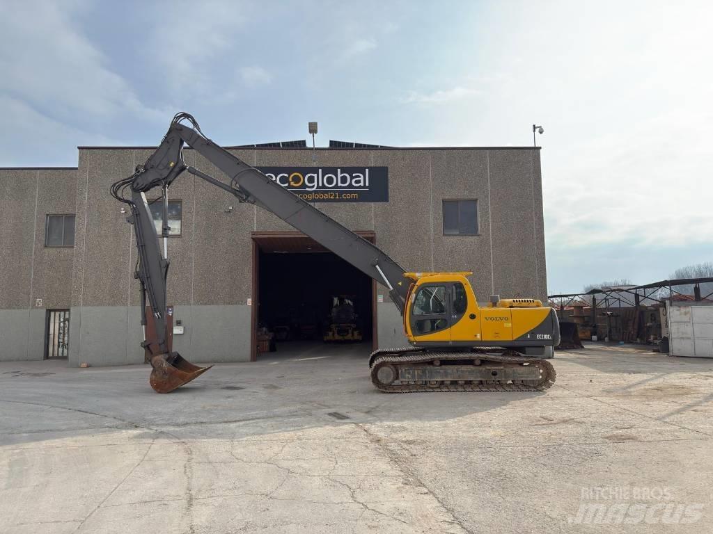 Volvo EC 210 LC 대형 굴삭기 29톤 이상