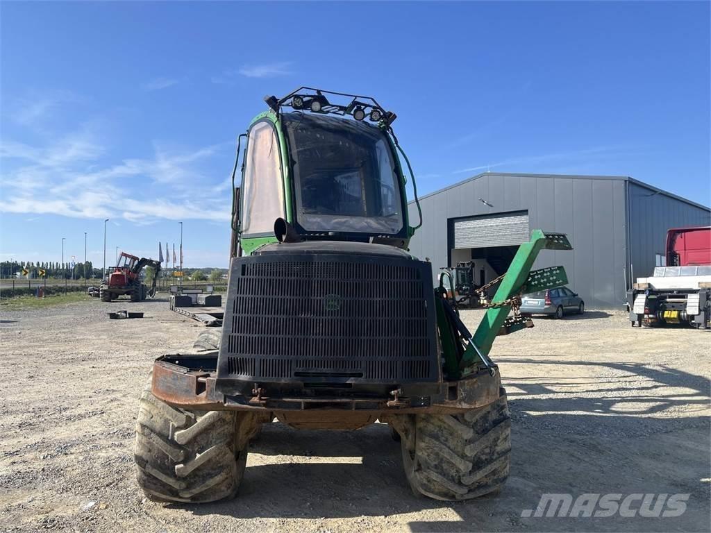 John Deere 1010E 원목 하베스터