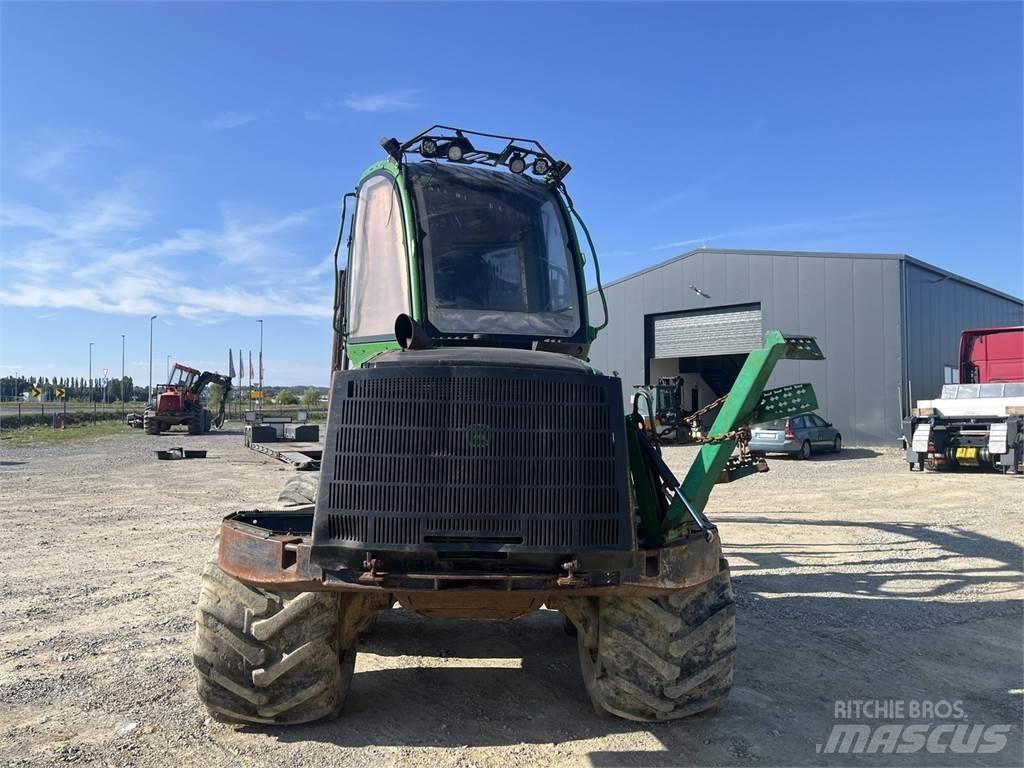 John Deere 1010E 원목 하베스터