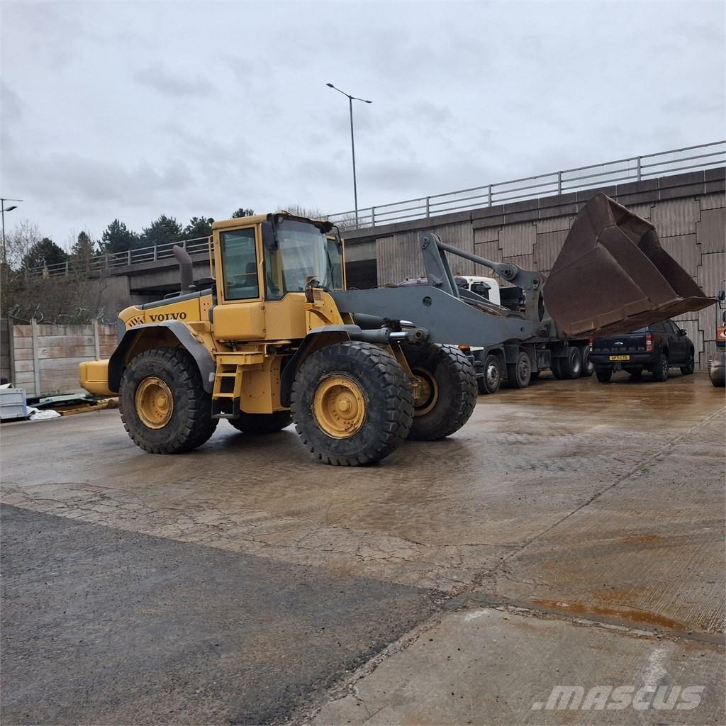 Volvo L 120 E  휠로우더