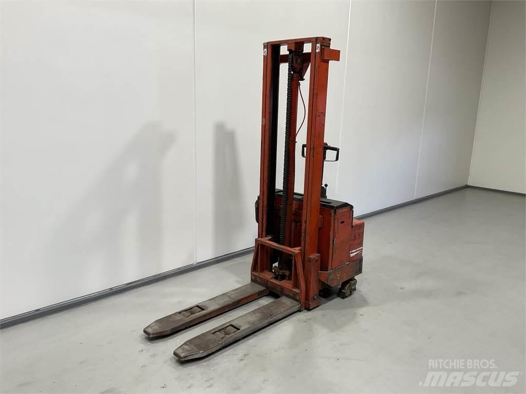 BT LSV 1250 E/10 보행식 리치 지게차