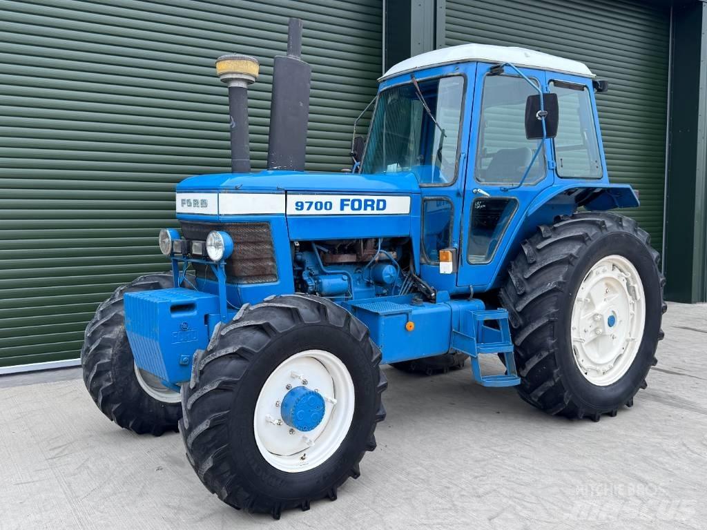 Ford 9700 트랙터