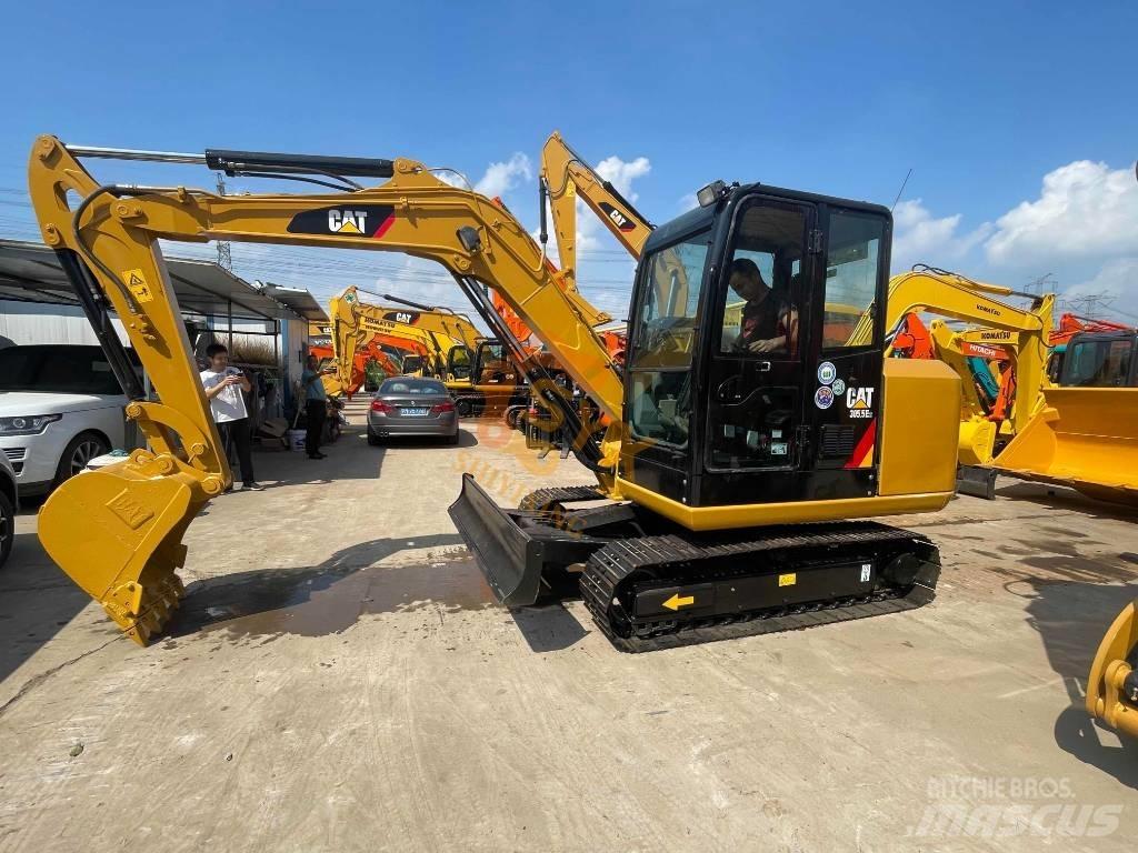 CAT 305.5 E 2 소형 굴삭기 7톤 미만