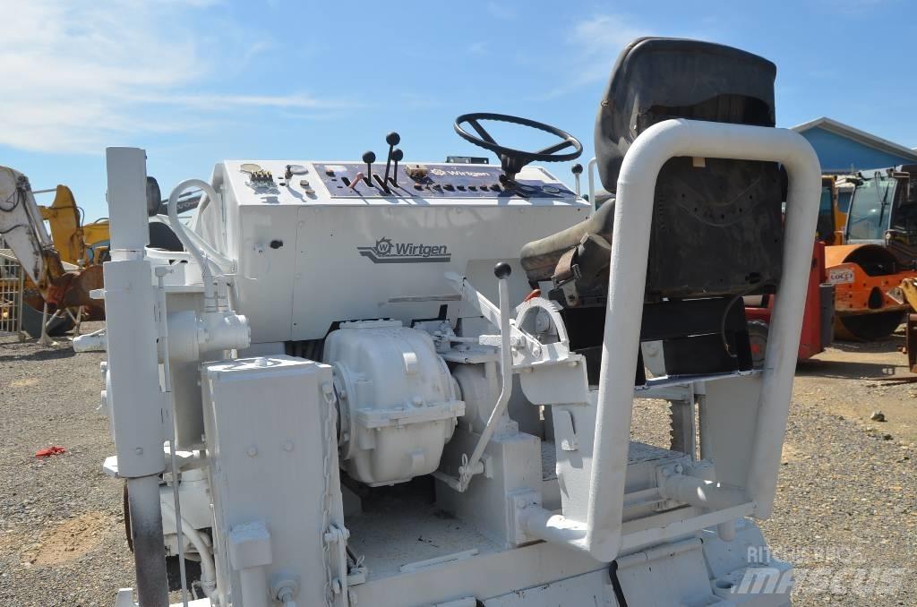 Wirtgen W1000L 아스팔트 콜드 밀링 기계