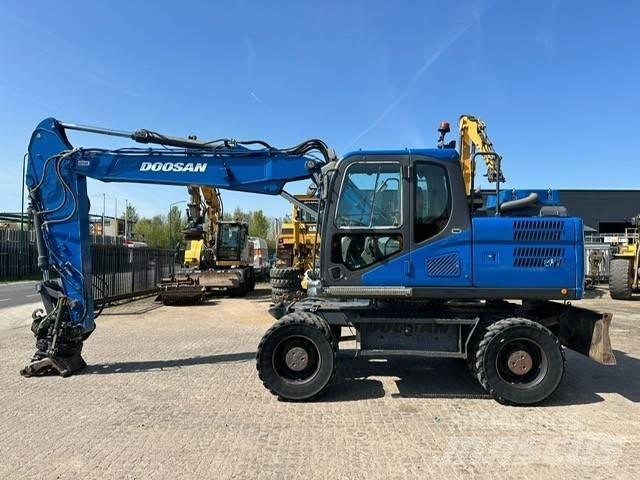Doosan DX 170 W  휠 굴삭기