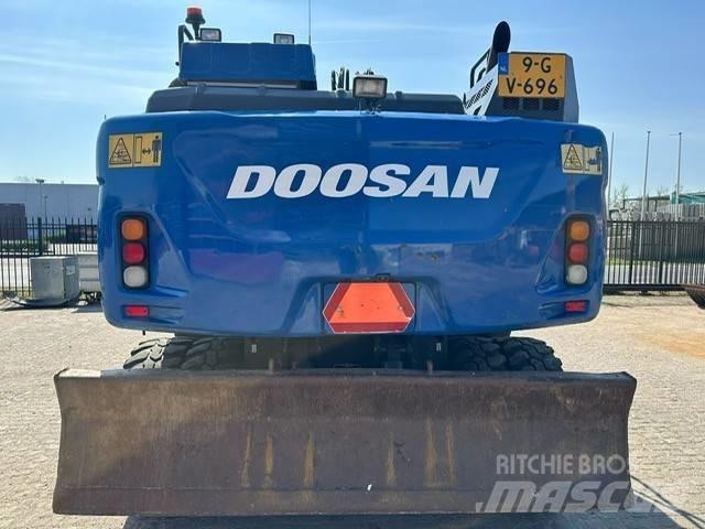 Doosan DX 170 W  휠 굴삭기