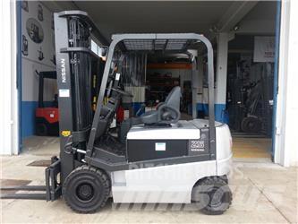 Nissan Q02L25CU 전동 지게차