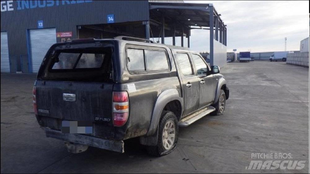 Mazda BT-50 패널 화물차
