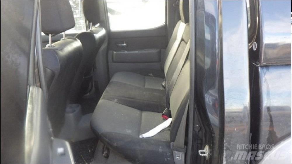 Mazda BT-50 패널 화물차