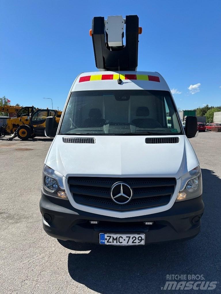 VERSALIFT VDT-170-F 트럭 탑재 고소작업대