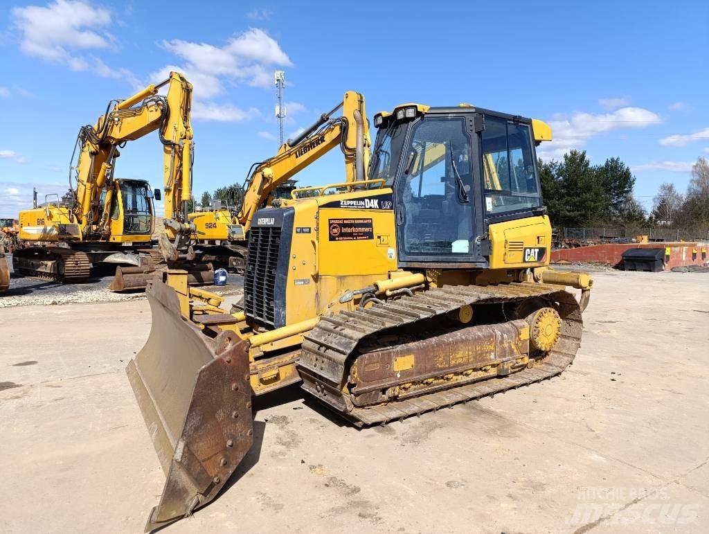 CAT D 4 K 크롤러 도저